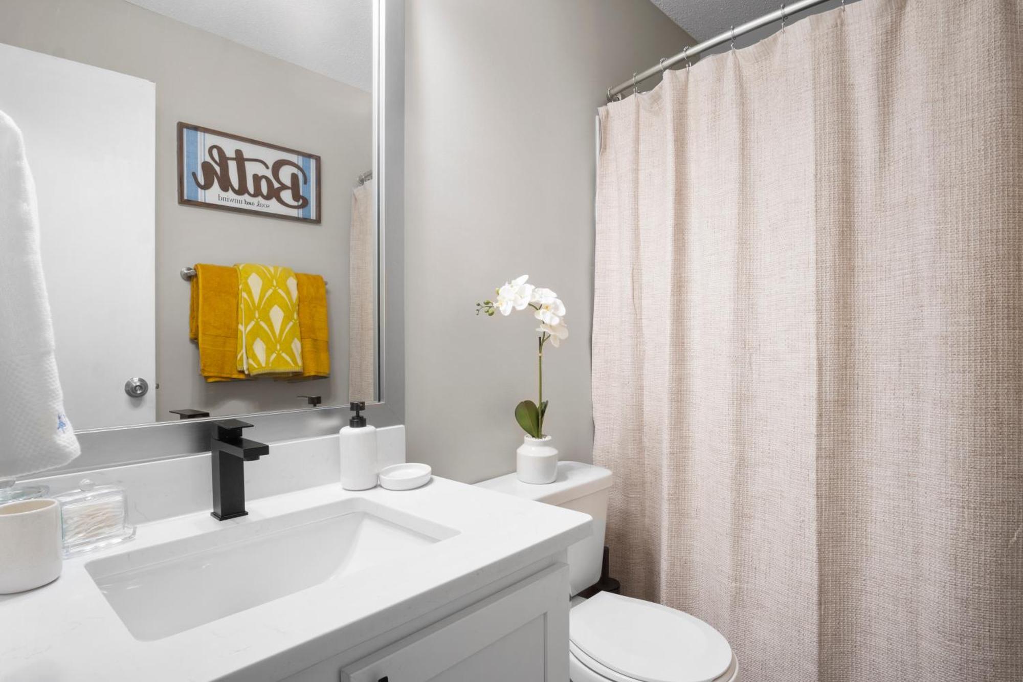 The Mooresville Nest: 2Br/2Ba Home Away From Home Esterno foto